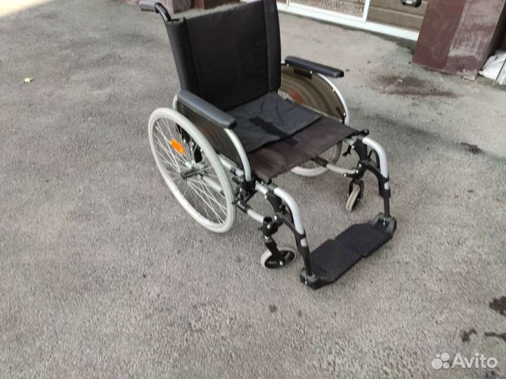 Коляска инвалидная