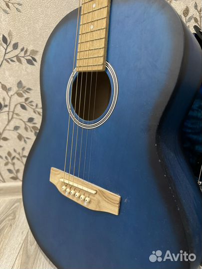 Акустическая гитара