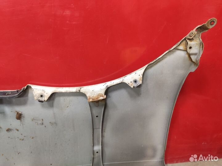 Крыло переднее левое Toyota Estima