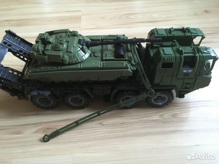 Игрушка Танк большой