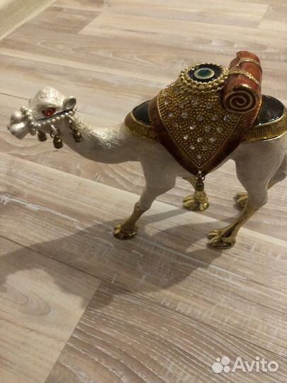 Декоративная шкатулка-верблюд из ОАЭ