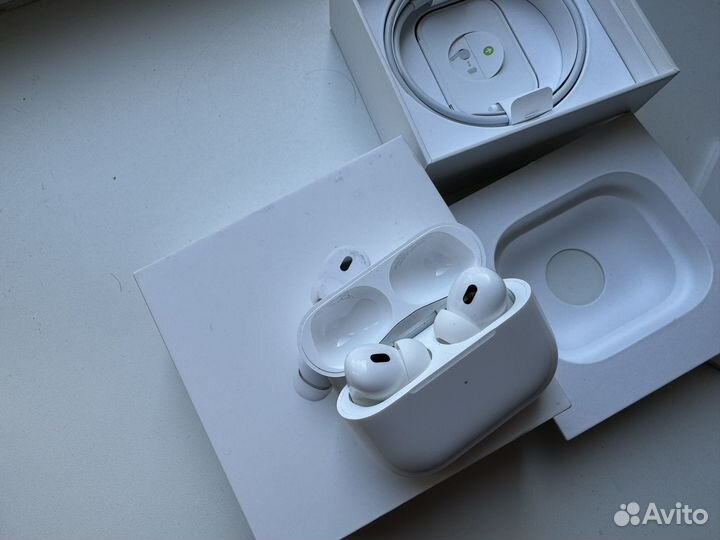 AirPods Pro 2 Lighting (5 месяцев) Оригинал