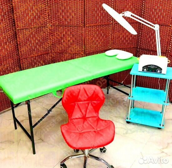 Кушетка для салона красоты