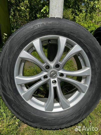 Комплект шин и дисков R18 Nissan (4 шт)