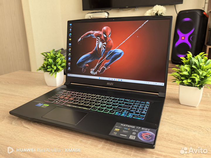 Мощный игровой MSI 17.3, i7, RTX 4050