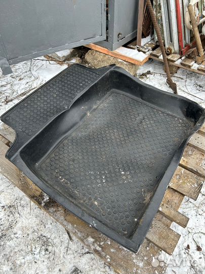 Коврик в багажник Ваз 2106