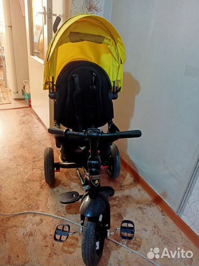 Детский велосипед трехколесный с ручкой