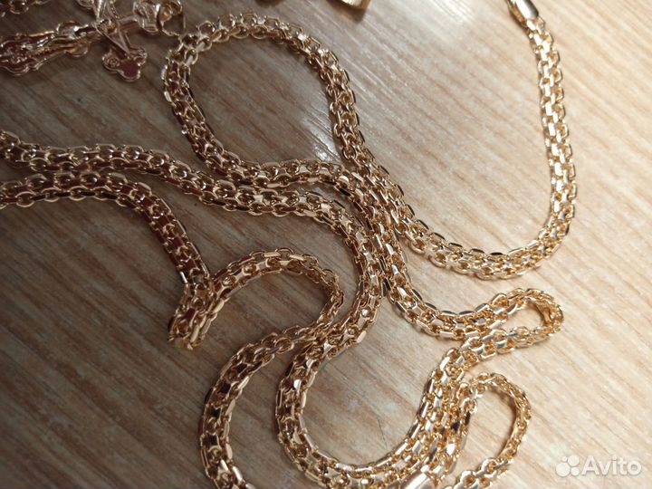 Позолоченные цепочки с крестами 50,55,60 0,5ширина