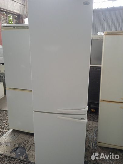 Холодильник атлант двухкамерный
