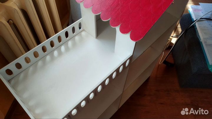 Большой кукольный домик