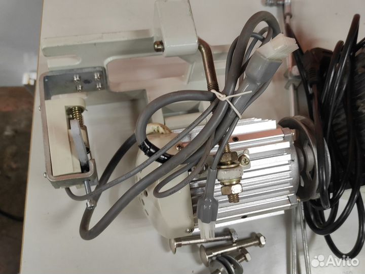 Серводвигатель, сервомотор для швейной машины