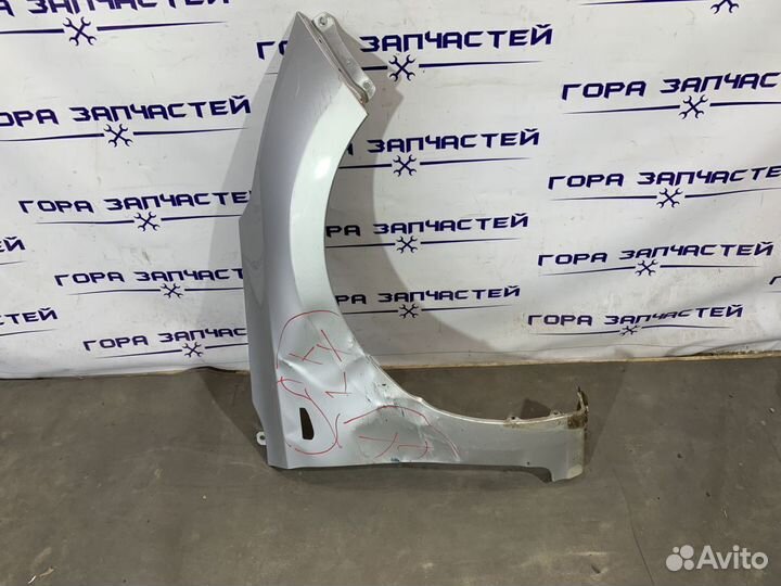 Крыло переднее правое с отверстием поворот Solaris
