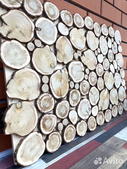 Панно из можжевельника