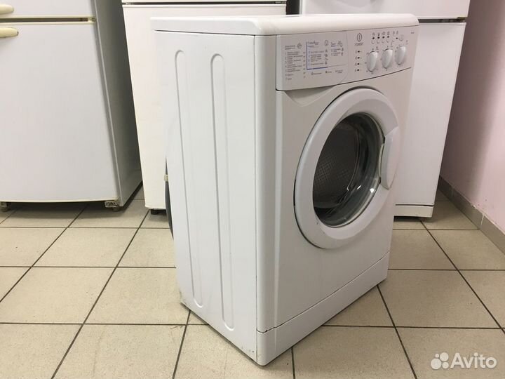 Стиральная машина Indesit бу на гарантии