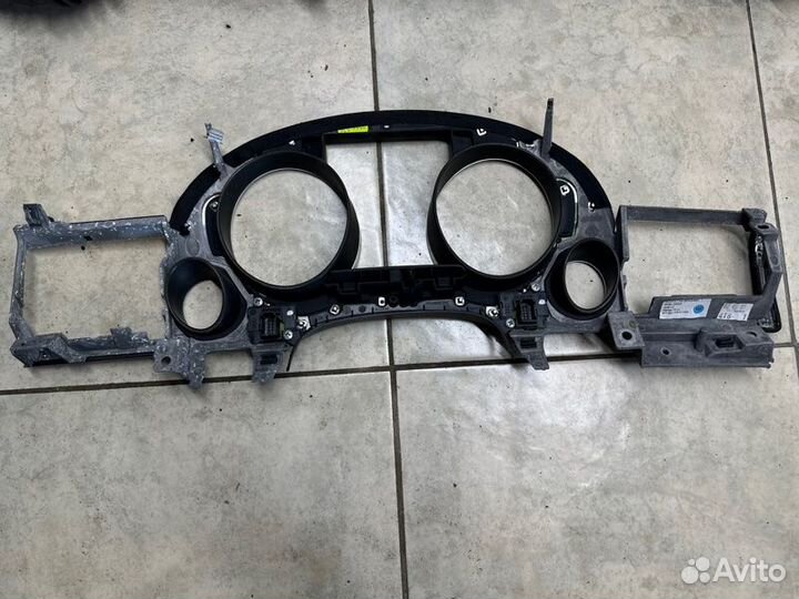 Накладка на панель приборов Audi A8 BFM 2005