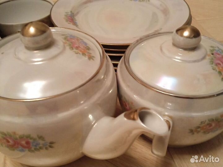 Чайный сервиз из 20 предметов