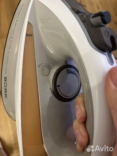 Утюг Bork