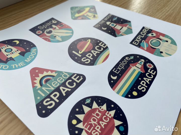 Печать на баннере, интерьерная, широкоформатная