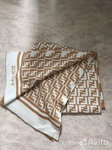 Шарф fendi