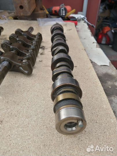 Распредвал на mitsubishi lancer 9 Орига