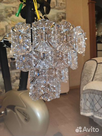 Хрустальная люстра