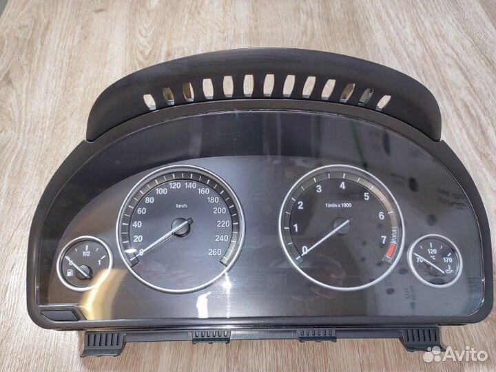 Панель приборов Bmw 5 F10 N52B25 2011