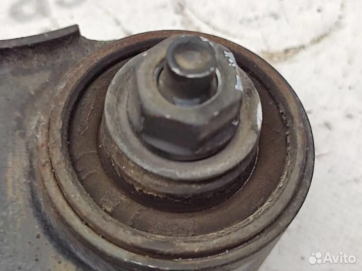 Рычаг задней стойки (лодка) w203 C-class 271.946