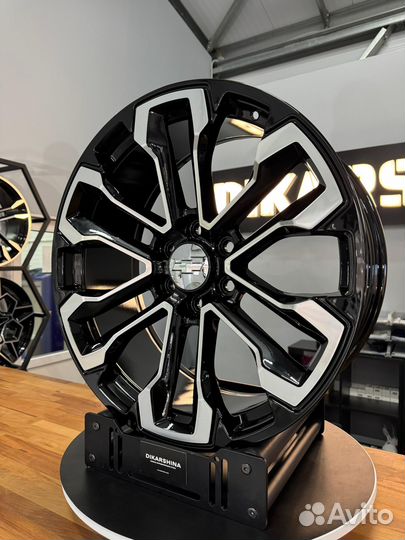 Новые диски R22 на Chevrolet Tahoe 6/139.7