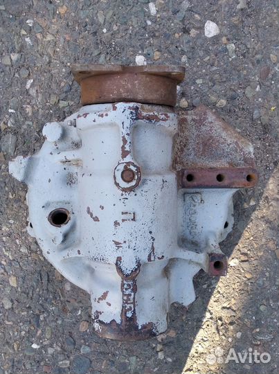 Корпус бортового редуктора правый мтз 82