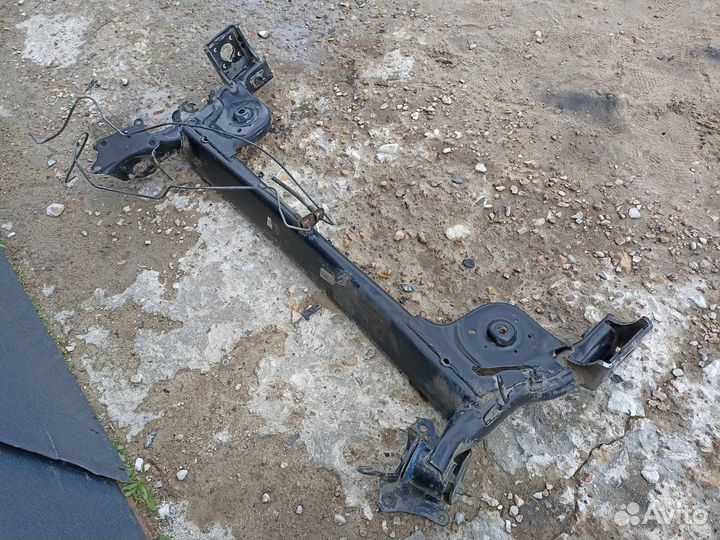 Балка подвески задняя LADA Largus универсал 1.6