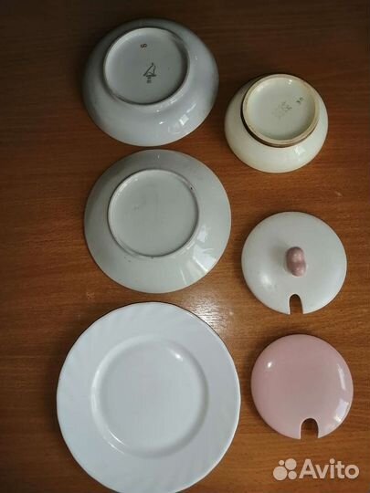 Блюдца фарфор