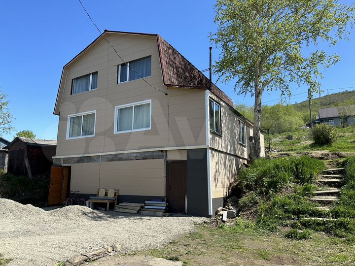 Дом 160,5 м² на участке 4 сот.