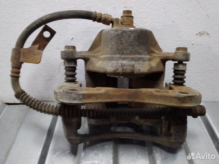 Суппорт передний передний левый Hyundai Elantra 3