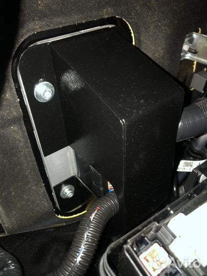 Сейф для Toyota LC 200 и Lexus LX 450/570