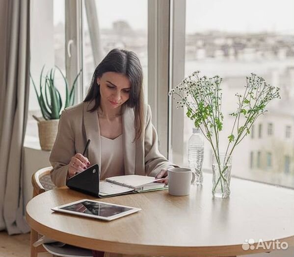 Администратор на ресепшен в салоне красоты