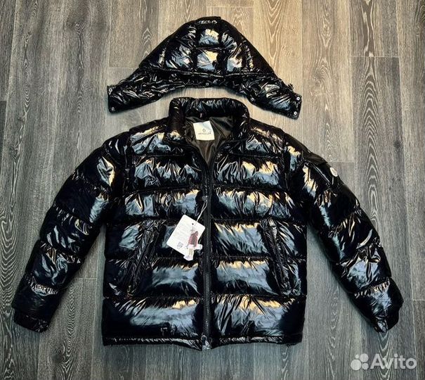 Пуховик глянцевый Moncler