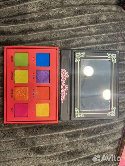 Палетка теней Lime crime vivid