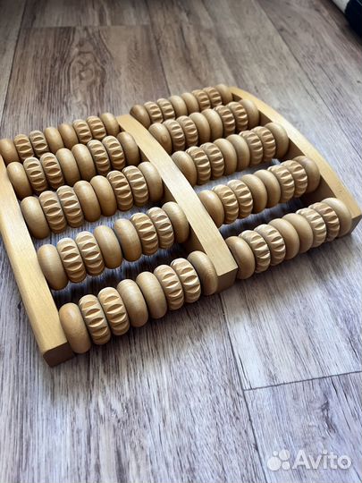 Массажер ног деревянный