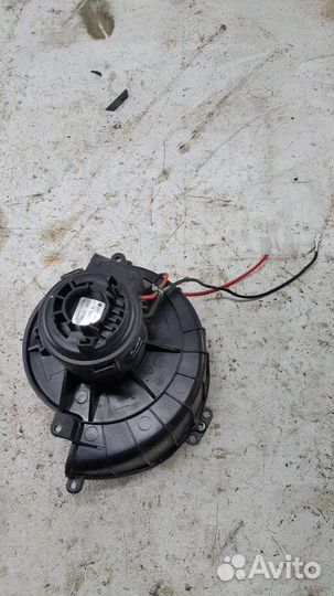 Моторчик отопителя (печки) Opel Astra H 1.6 Z16XER