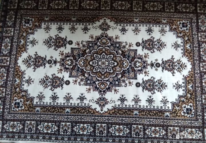 Продам ковёр бу 2 на 3