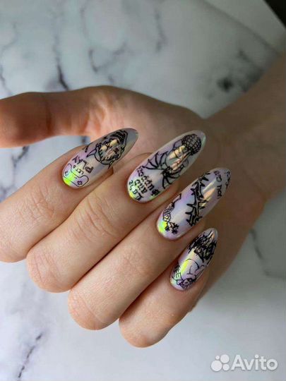 Маникюр и педикюр