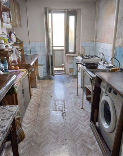 Комната 12 м² в 8-к., 8/9 эт.