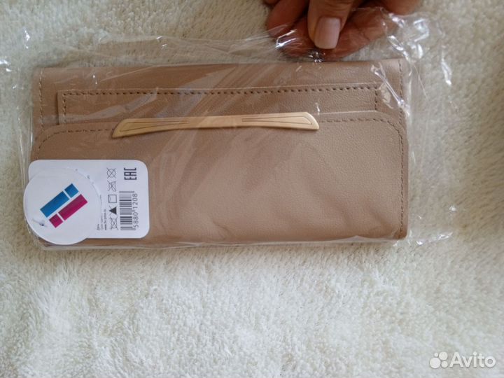 Кошельки, цепочки, браслеты, сумки