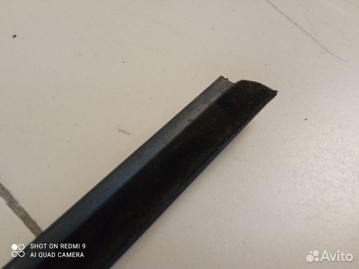 Молдинг стекла двери задней правой Chery bonus A13