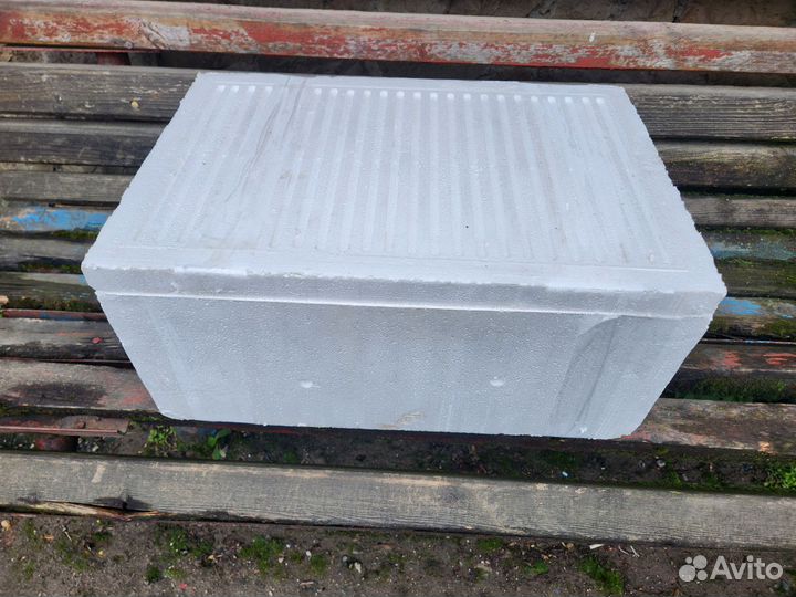 Пенопластовая коробка