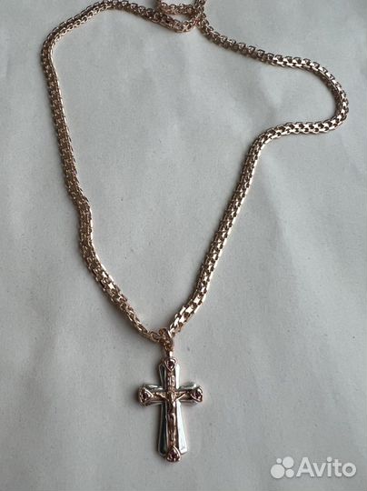 Цепь и крест