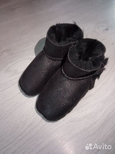 Продам натуральные угги, тапочки, варежки, нитки