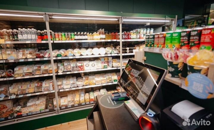 Магазин с оборудованием в центре