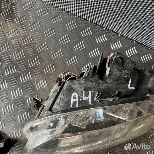 Фара Audi A4