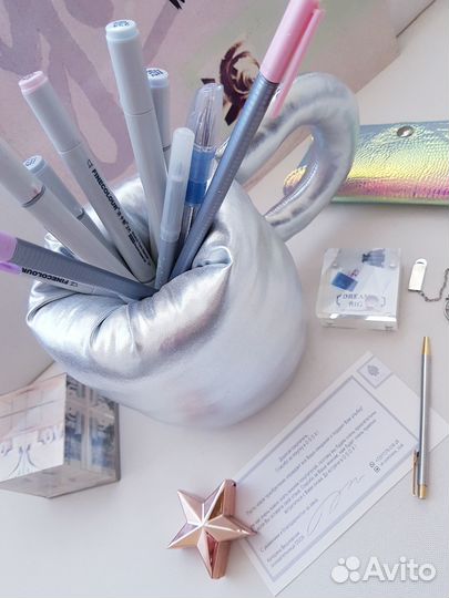 Подставка для канцелярии серебряная чашка+наклейки